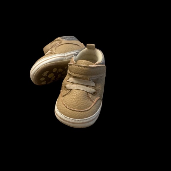 Tan Infant Tennis Shoes 6-12M New - Picture 7 of 8